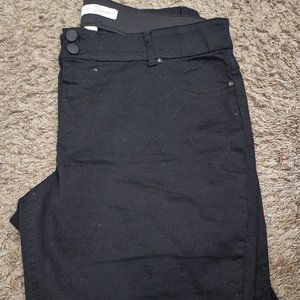 Cato Classic Curvy Women's Black Cotton Stretch Casual Dress Shorts  Size 16W